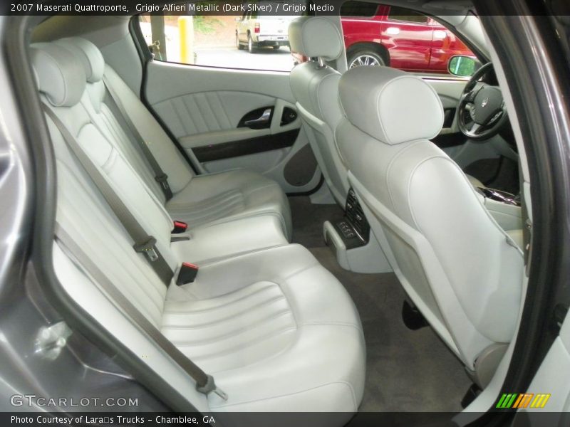 Grigio Alfieri Metallic (Dark Silver) / Grigio Medio 2007 Maserati Quattroporte