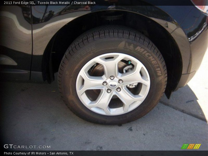 Tuxedo Black Metallic / Charcoal Black 2013 Ford Edge SEL