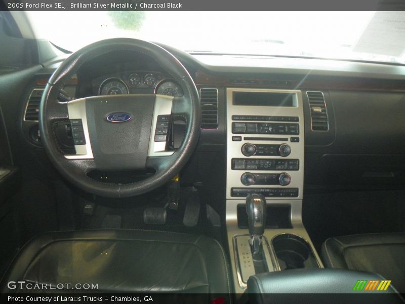 Brilliant Silver Metallic / Charcoal Black 2009 Ford Flex SEL