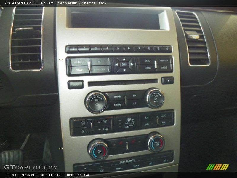 Brilliant Silver Metallic / Charcoal Black 2009 Ford Flex SEL