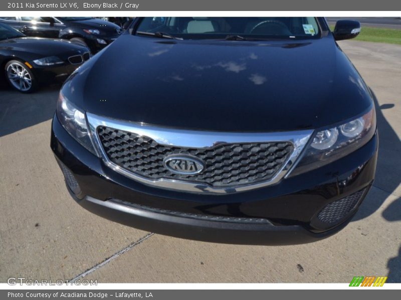 Ebony Black / Gray 2011 Kia Sorento LX V6