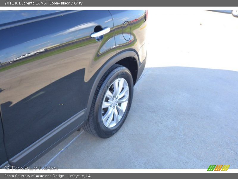 Ebony Black / Gray 2011 Kia Sorento LX V6