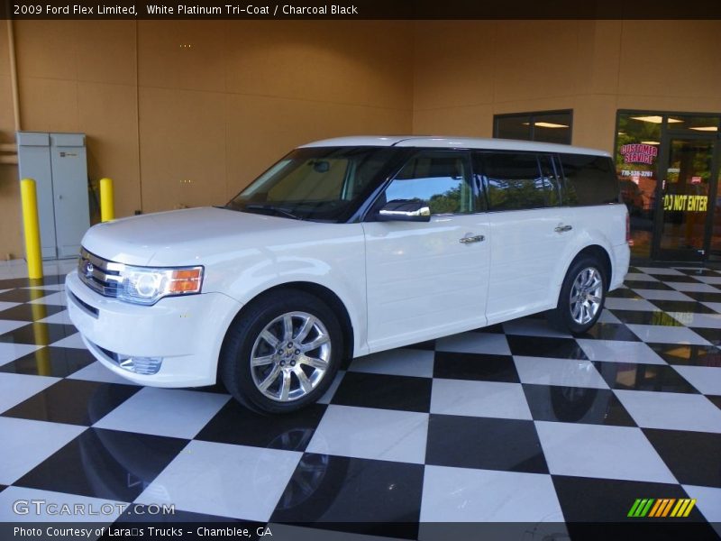 White Platinum Tri-Coat / Charcoal Black 2009 Ford Flex Limited