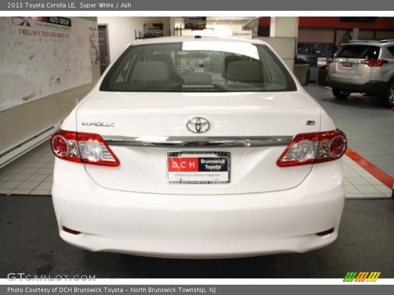 Super White / Ash 2013 Toyota Corolla LE