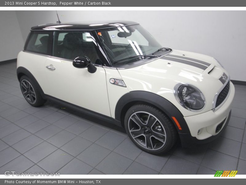 Pepper White / Carbon Black 2013 Mini Cooper S Hardtop