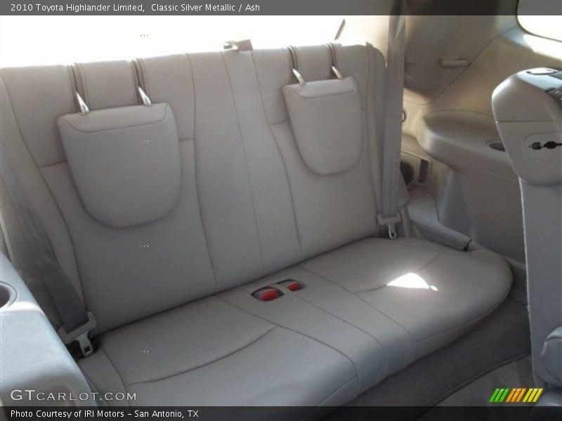Classic Silver Metallic / Ash 2010 Toyota Highlander Limited