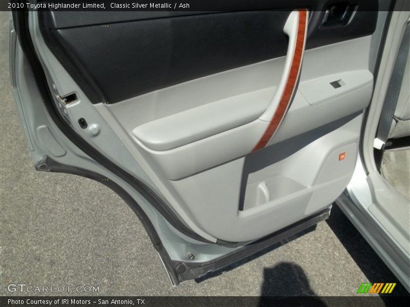 Classic Silver Metallic / Ash 2010 Toyota Highlander Limited