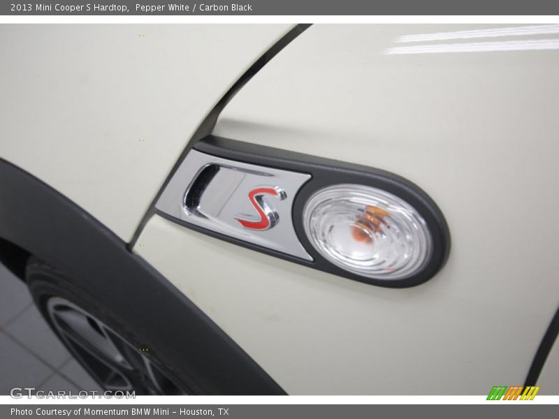 Pepper White / Carbon Black 2013 Mini Cooper S Hardtop