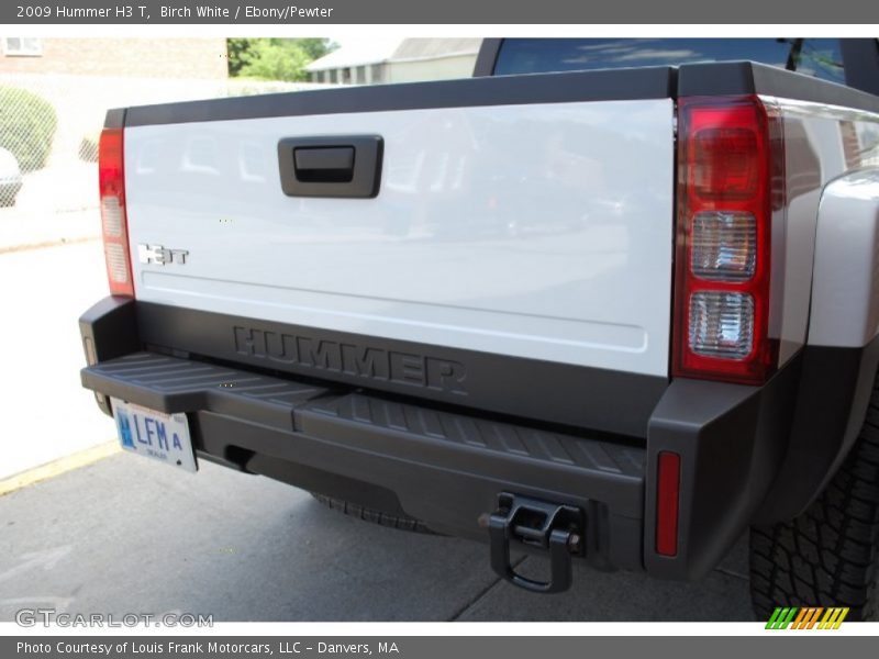 Birch White / Ebony/Pewter 2009 Hummer H3 T