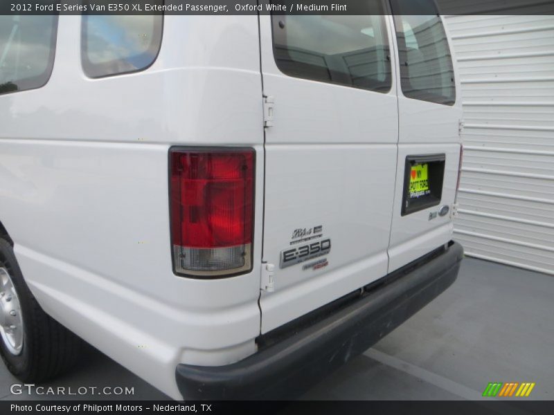 Oxford White / Medium Flint 2012 Ford E Series Van E350 XL Extended Passenger