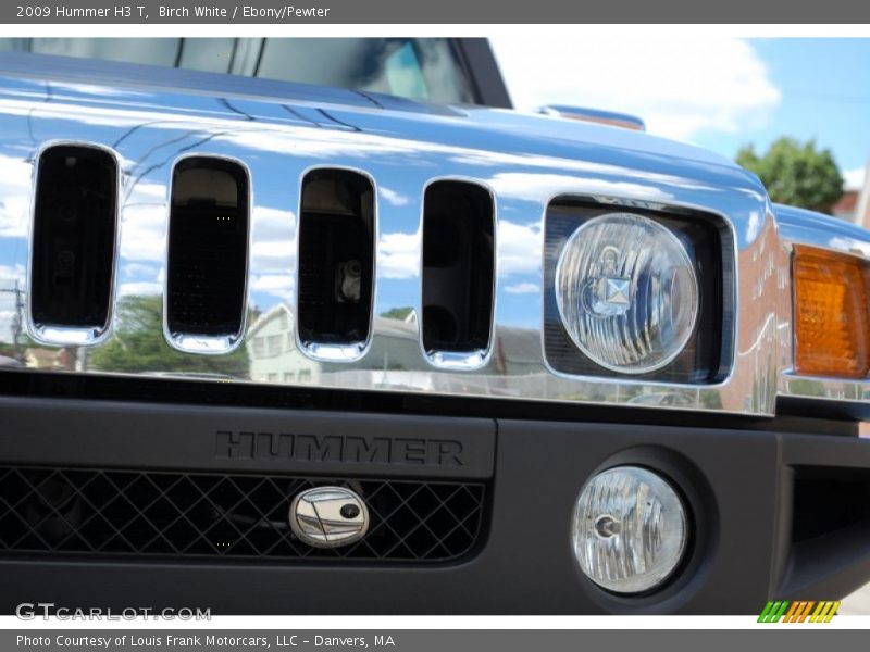 Birch White / Ebony/Pewter 2009 Hummer H3 T