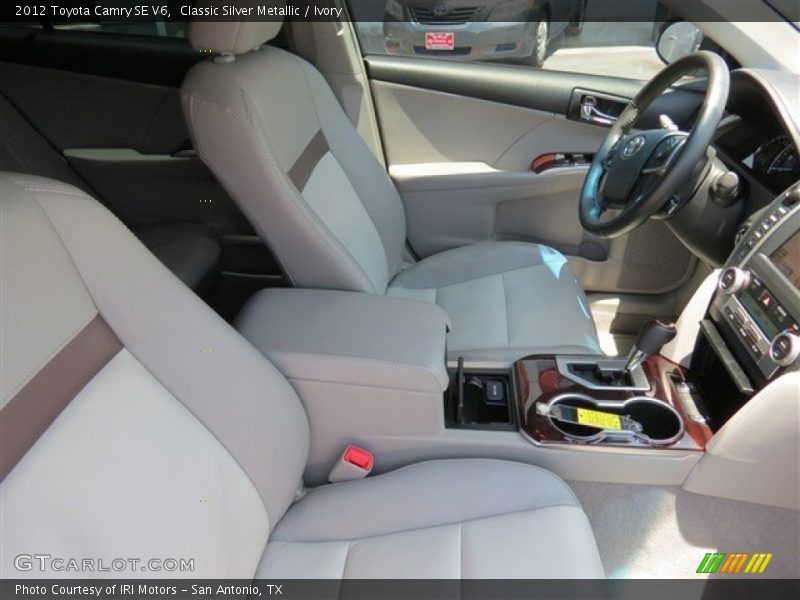 Classic Silver Metallic / Ivory 2012 Toyota Camry SE V6