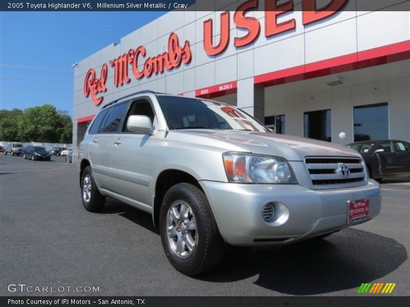 Millenium Silver Metallic / Gray 2005 Toyota Highlander V6