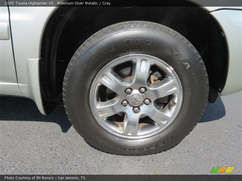 Millenium Silver Metallic / Gray 2005 Toyota Highlander V6