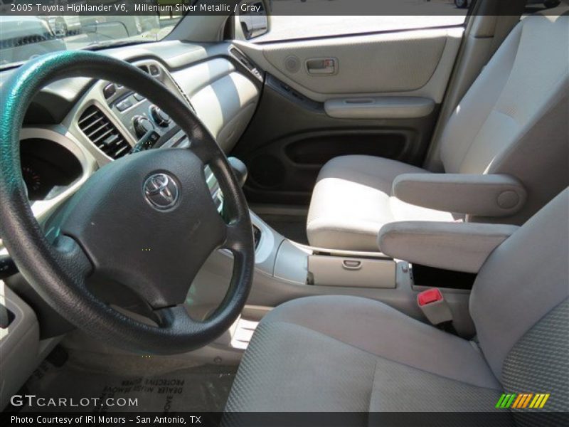 Millenium Silver Metallic / Gray 2005 Toyota Highlander V6