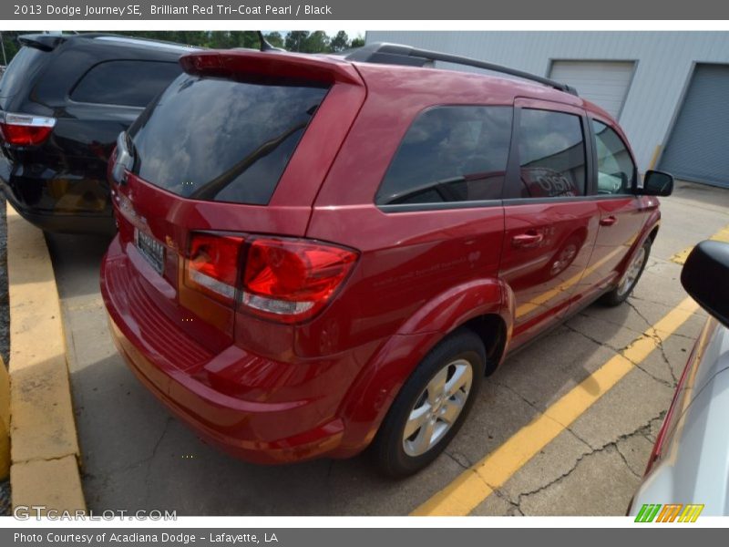 Brilliant Red Tri-Coat Pearl / Black 2013 Dodge Journey SE