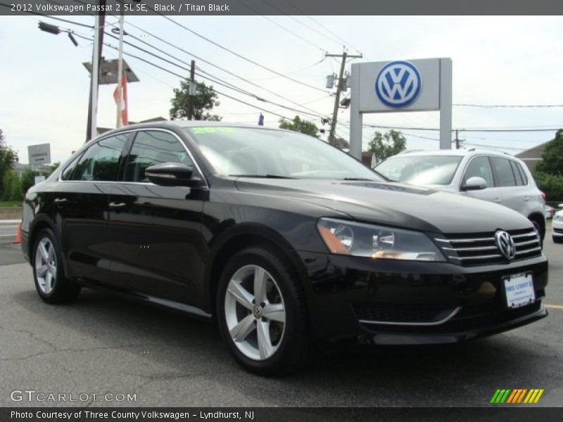Black / Titan Black 2012 Volkswagen Passat 2.5L SE