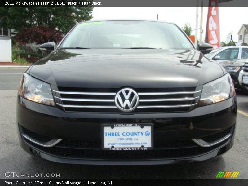 Black / Titan Black 2012 Volkswagen Passat 2.5L SE