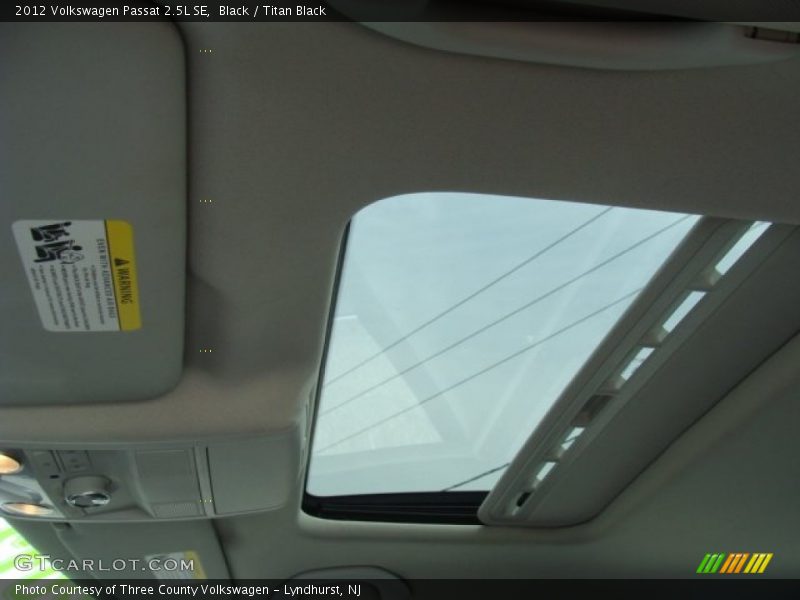 Black / Titan Black 2012 Volkswagen Passat 2.5L SE