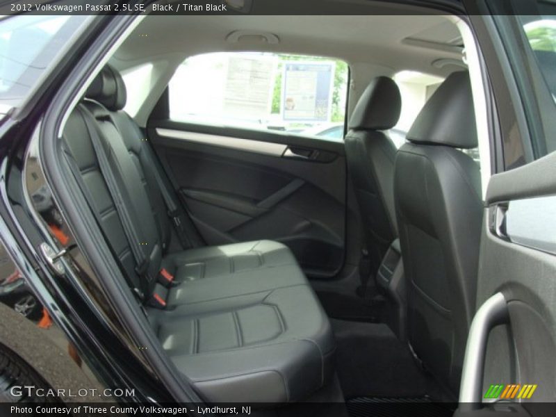 Black / Titan Black 2012 Volkswagen Passat 2.5L SE