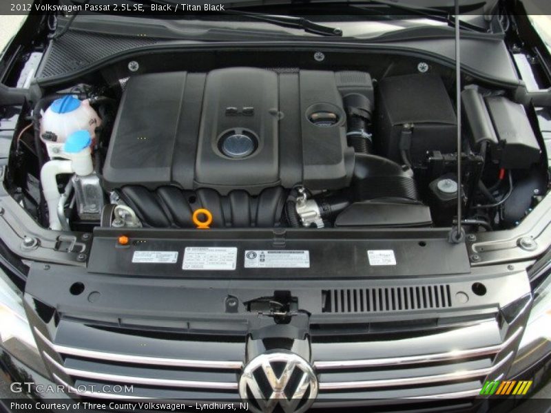 Black / Titan Black 2012 Volkswagen Passat 2.5L SE