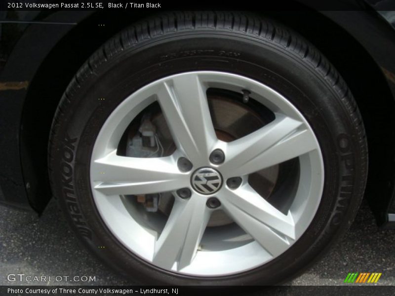 Black / Titan Black 2012 Volkswagen Passat 2.5L SE