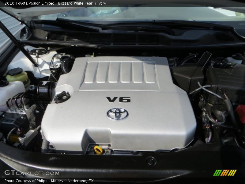 Blizzard White Pearl / Ivory 2010 Toyota Avalon Limited