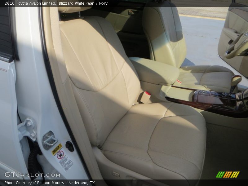 Blizzard White Pearl / Ivory 2010 Toyota Avalon Limited