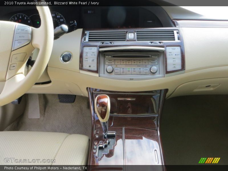 Blizzard White Pearl / Ivory 2010 Toyota Avalon Limited