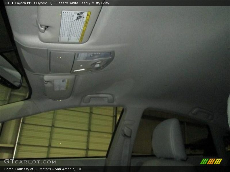 Blizzard White Pearl / Misty Gray 2011 Toyota Prius Hybrid III