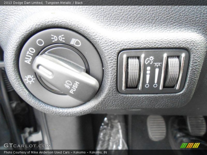 Tungsten Metallic / Black 2013 Dodge Dart Limited