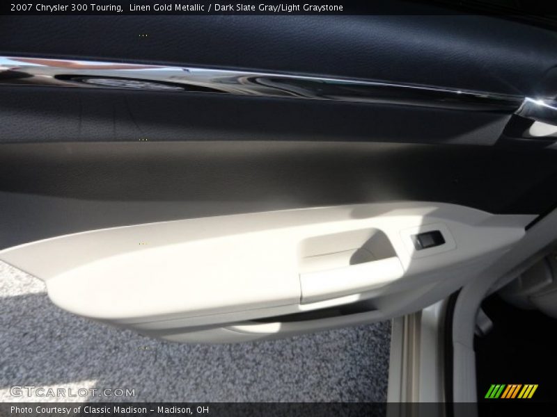 Linen Gold Metallic / Dark Slate Gray/Light Graystone 2007 Chrysler 300 Touring