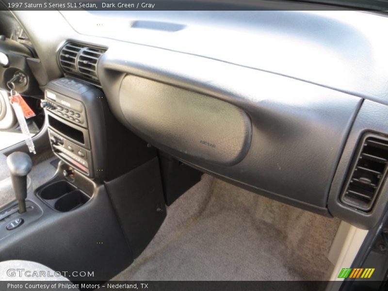 Dark Green / Gray 1997 Saturn S Series SL1 Sedan