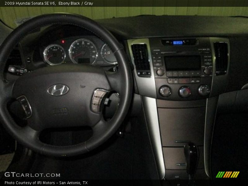 Ebony Black / Gray 2009 Hyundai Sonata SE V6