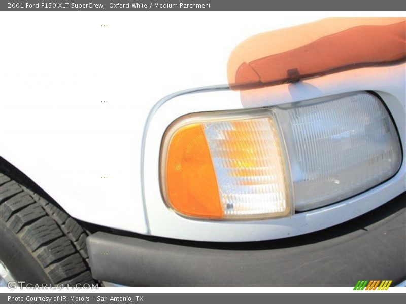 Oxford White / Medium Parchment 2001 Ford F150 XLT SuperCrew