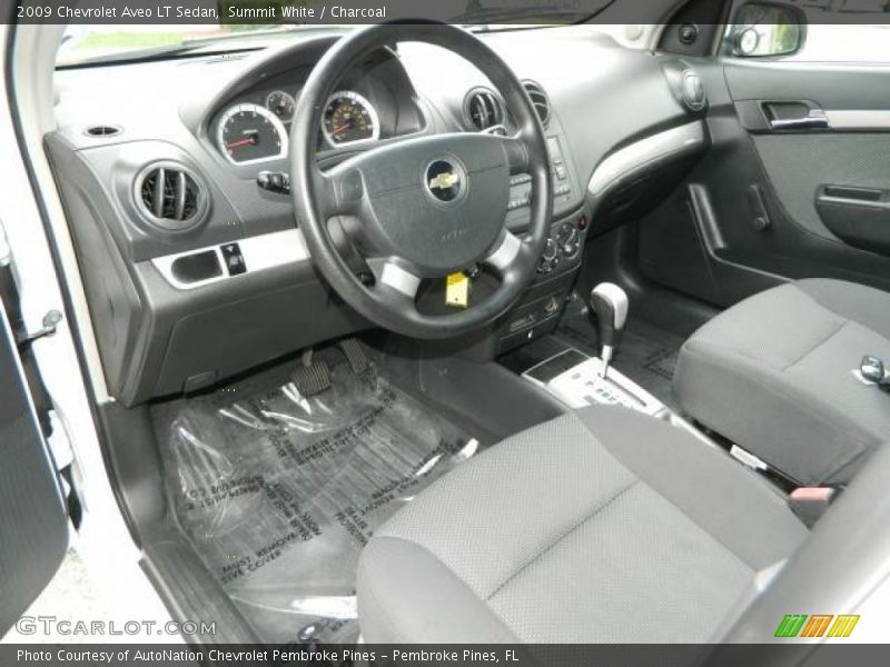 Summit White / Charcoal 2009 Chevrolet Aveo LT Sedan