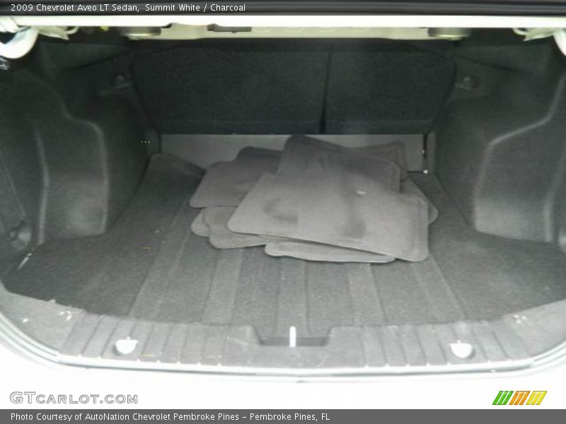 Summit White / Charcoal 2009 Chevrolet Aveo LT Sedan