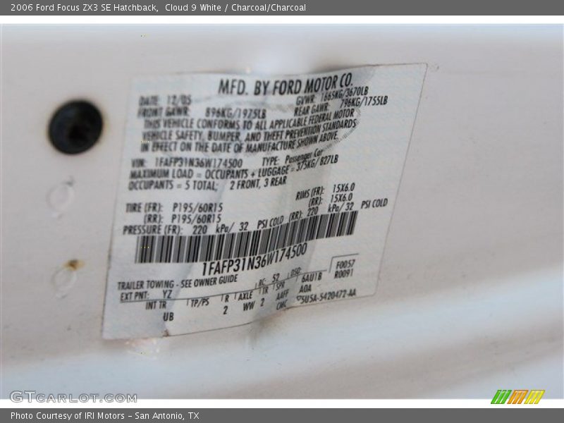 Cloud 9 White / Charcoal/Charcoal 2006 Ford Focus ZX3 SE Hatchback