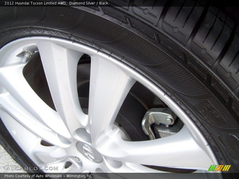 Diamond Silver / Black 2012 Hyundai Tucson Limited AWD