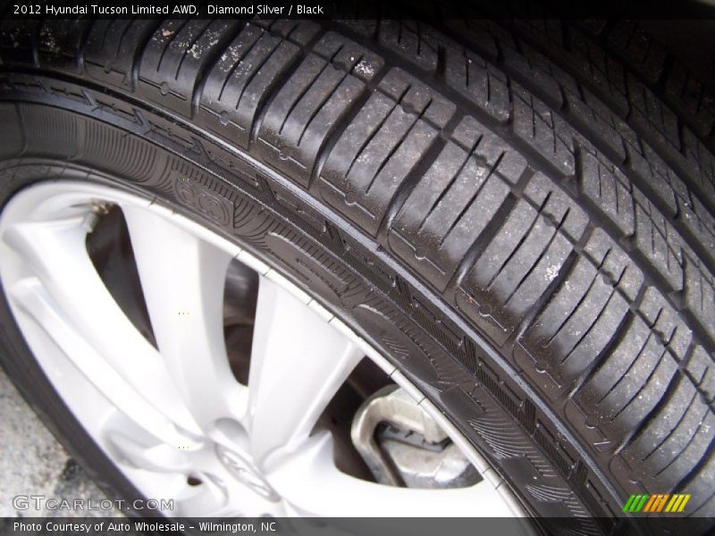 Diamond Silver / Black 2012 Hyundai Tucson Limited AWD