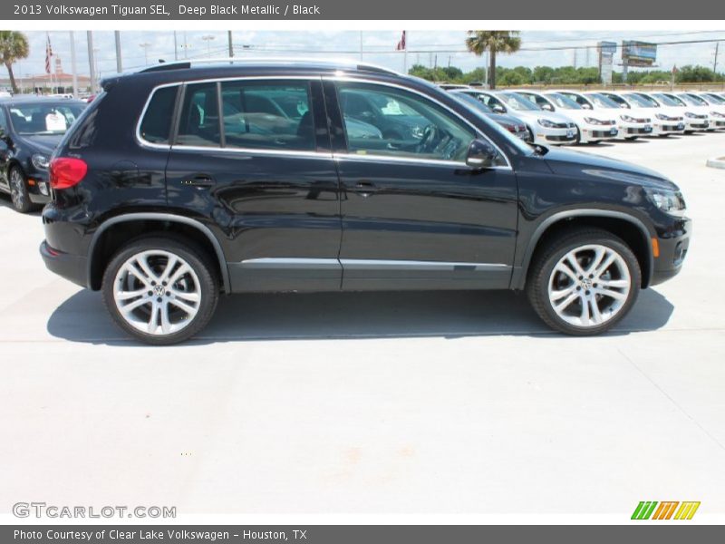 Deep Black Metallic / Black 2013 Volkswagen Tiguan SEL