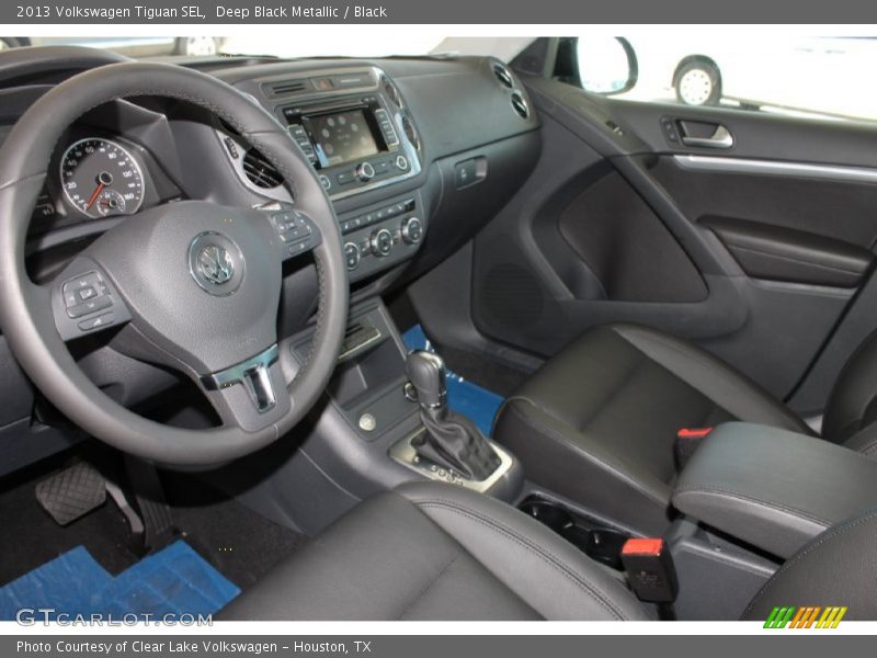 Deep Black Metallic / Black 2013 Volkswagen Tiguan SEL
