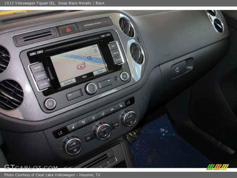 Deep Black Metallic / Black 2013 Volkswagen Tiguan SEL