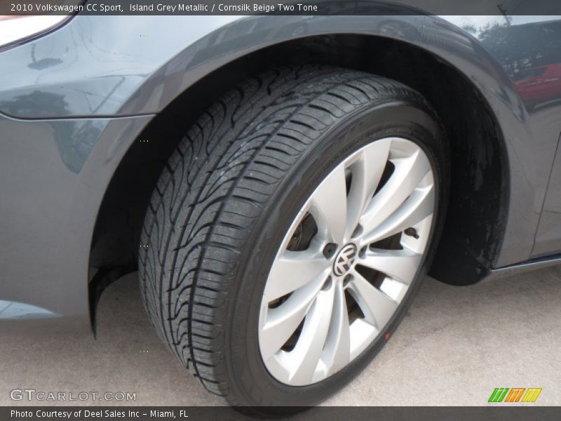 Island Grey Metallic / Cornsilk Beige Two Tone 2010 Volkswagen CC Sport