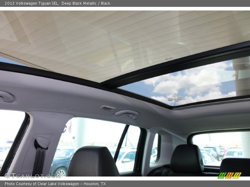 Deep Black Metallic / Black 2013 Volkswagen Tiguan SEL