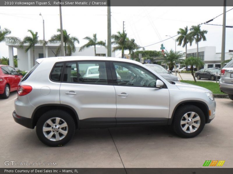 Reflex Silver Metallic / Charcoal 2010 Volkswagen Tiguan S