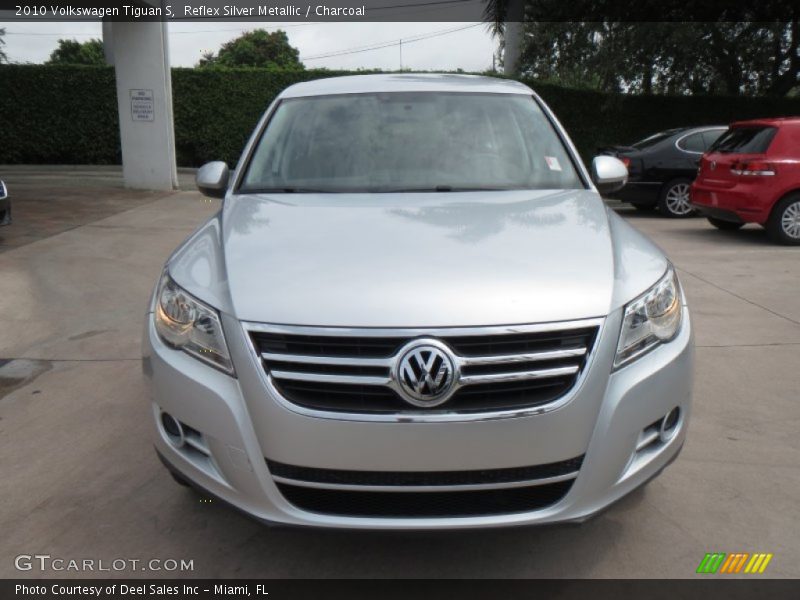 Reflex Silver Metallic / Charcoal 2010 Volkswagen Tiguan S