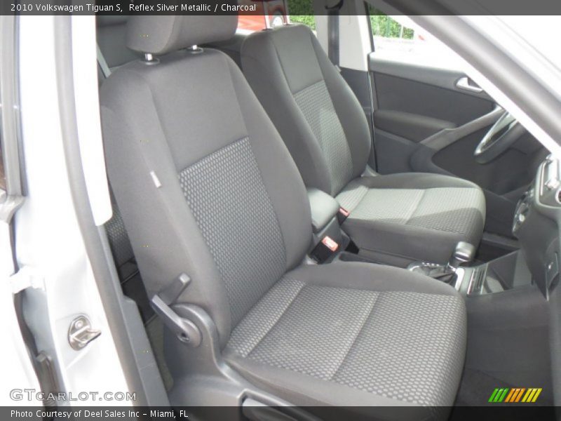 Reflex Silver Metallic / Charcoal 2010 Volkswagen Tiguan S