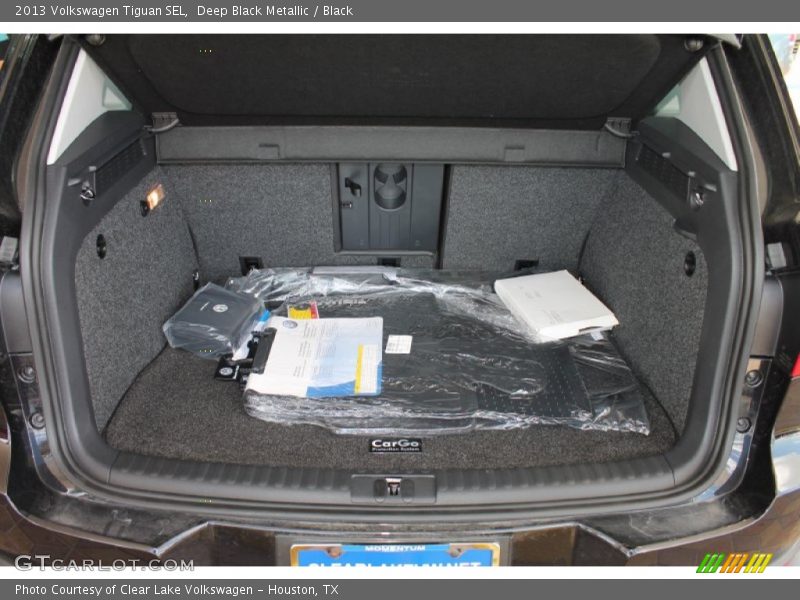 Deep Black Metallic / Black 2013 Volkswagen Tiguan SEL