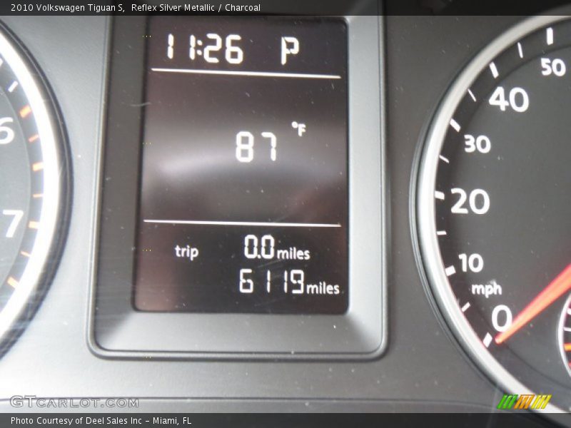Reflex Silver Metallic / Charcoal 2010 Volkswagen Tiguan S